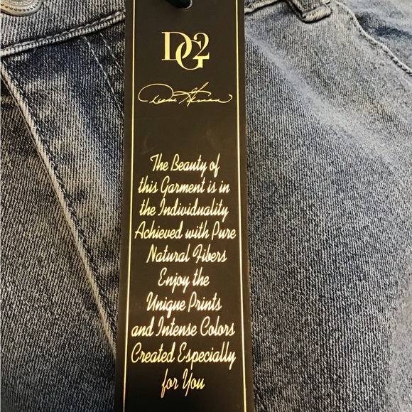 NWT! Lee Light Blue Straight-Leg Jeans with Floral Embroidery - Picture 5 of 5